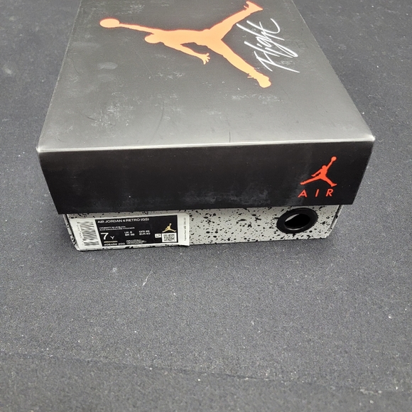 Jordan 4 University Blues size 7 Y 280 main image 2